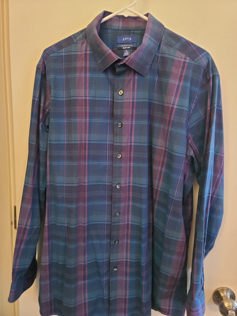 Apt. 9 Men’s Blue and Purple Plaid Button-Up Shirt
